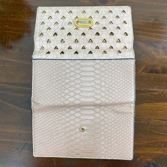 Brangio Italy Pink Heart Twinkle Faux Vegan Leather Wallet - Picture 3 of 10